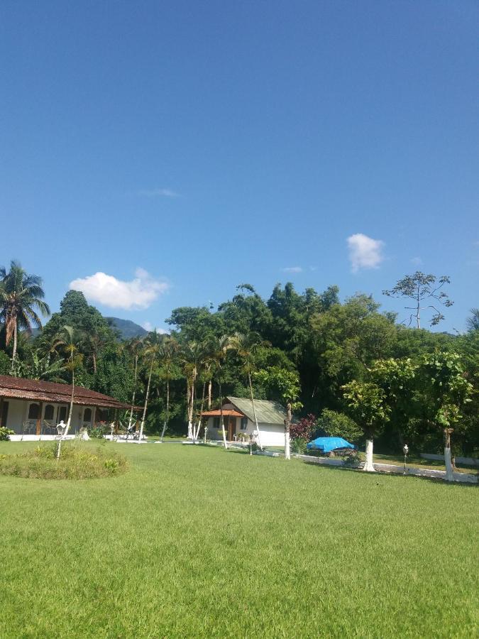Ilhabela Tênis Clube Extérieur photo